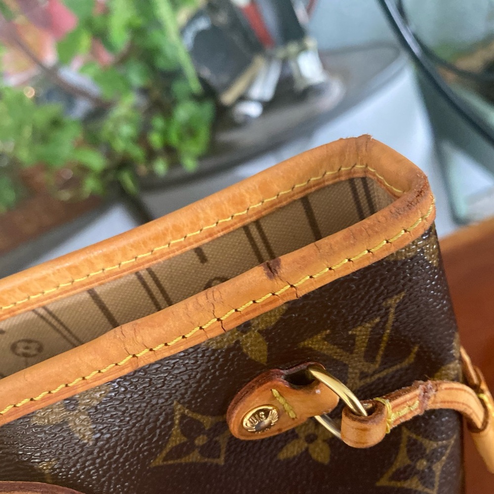 Louis Vuitton Neverfull PM with Certificate of Authenticity - Picture 10 of 13